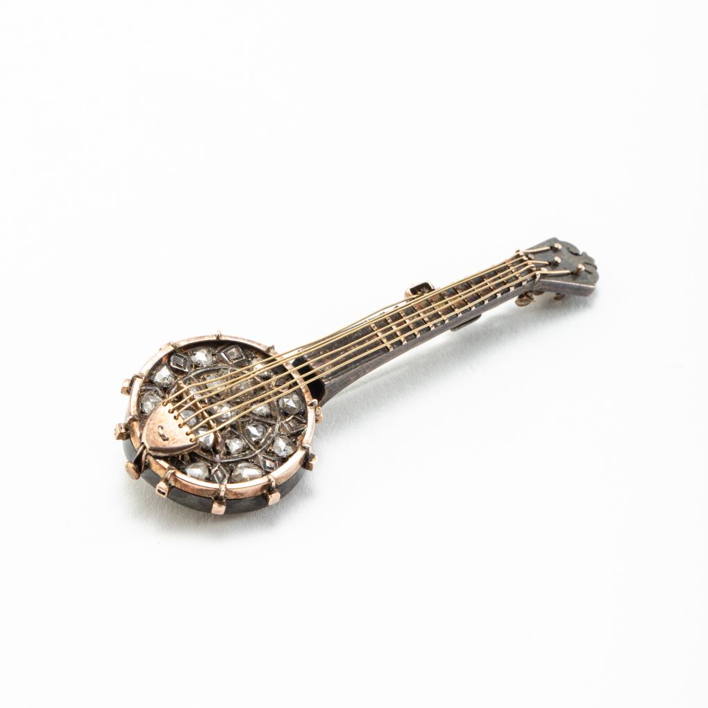Gold and Silver Brooch with Diamonds, Banjo