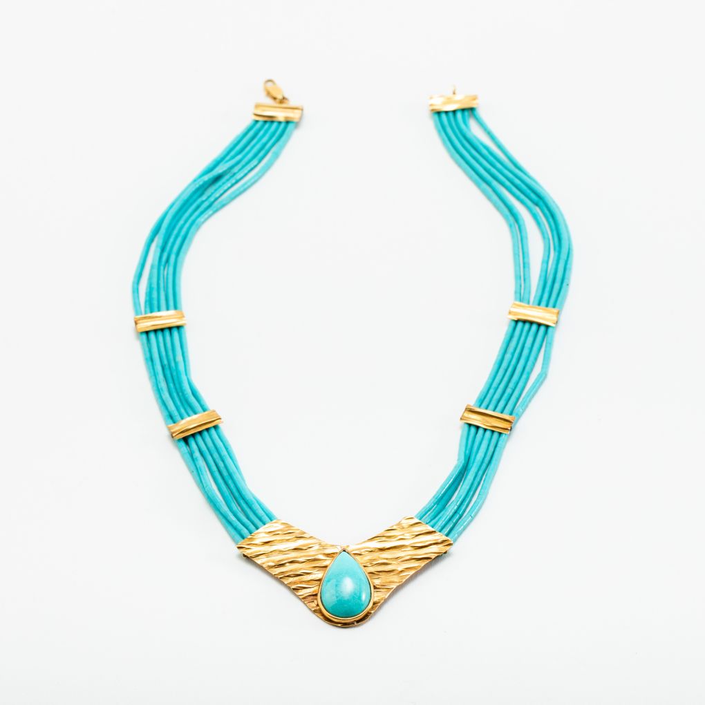 1930s Necklace in Natural Turquoise Decorated with Gold
