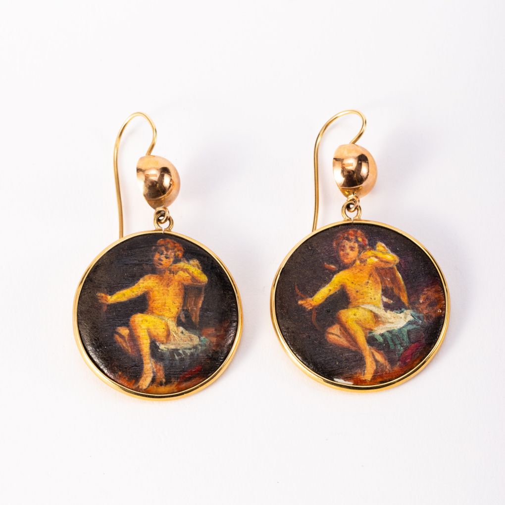 Orecchini in Oro con Miniature raffiguranti Angioletti del XIX Secolo