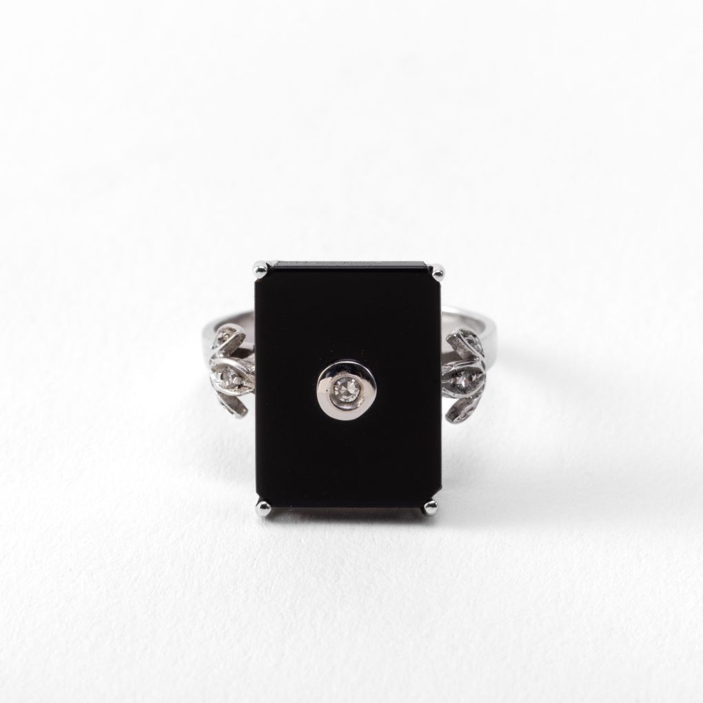 Anello Art-Decò in Oro Bianco con Onice e Diamanti naturali