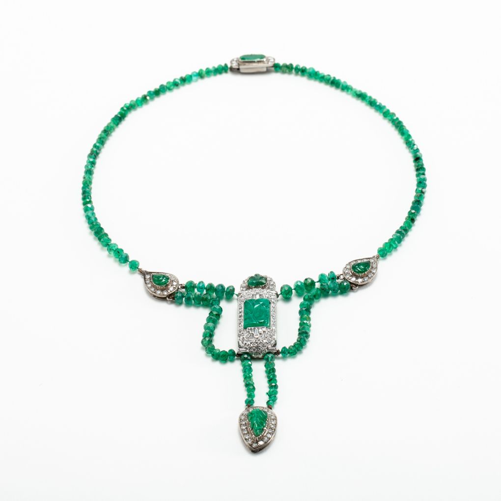 Collana in Oro bianco con Smeraldi e Diamanti